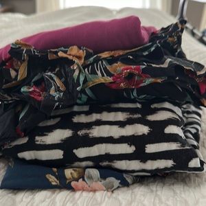 Selling 4 summer maternity pieces.